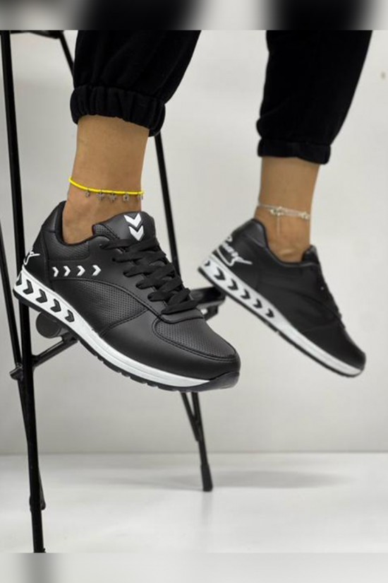Şerit Detaylı Spor Ayakkabı Siyah